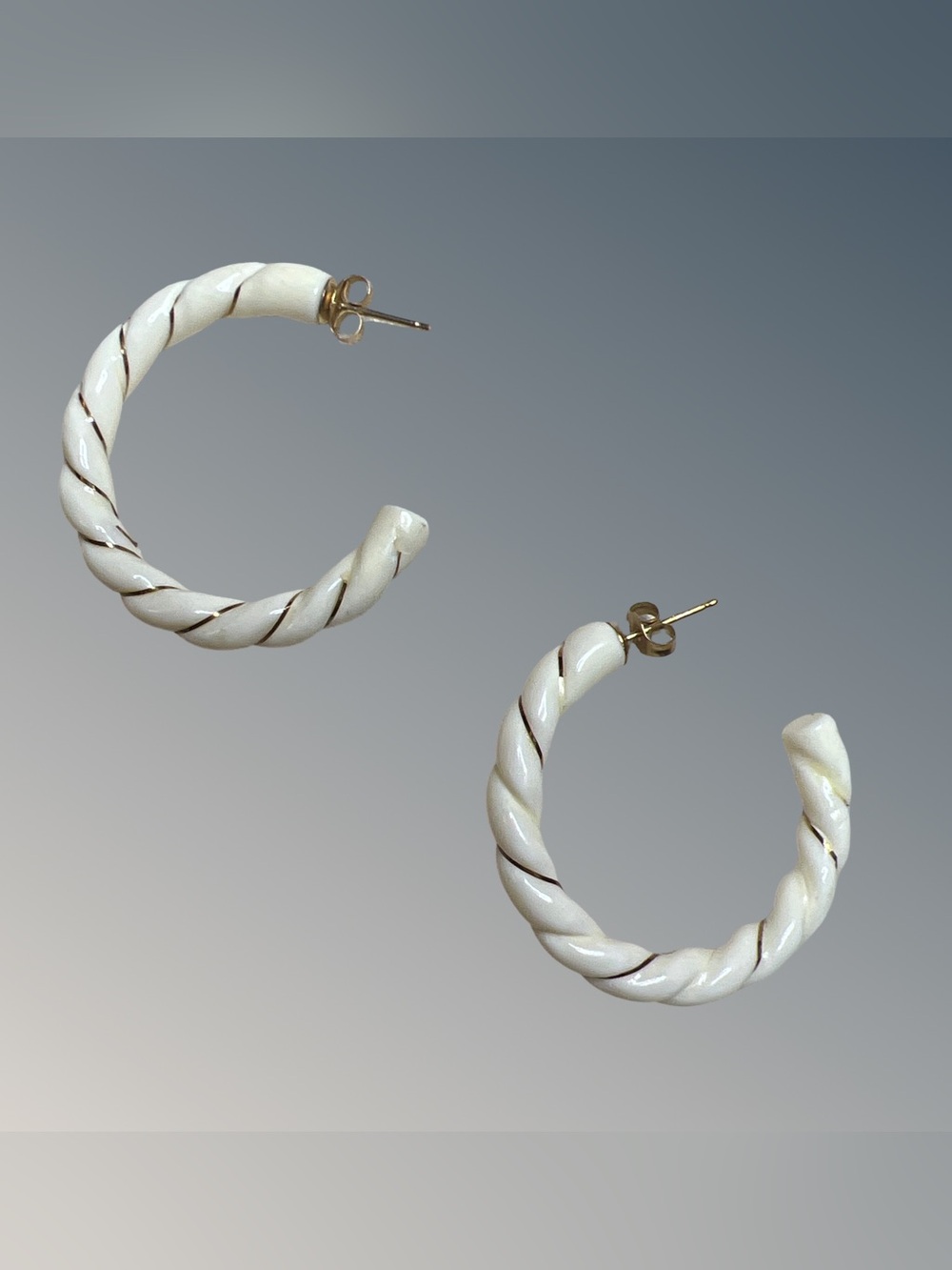14K Gold Post & Stripe Carved Bakelite Twisted Rope Vintage Earrings